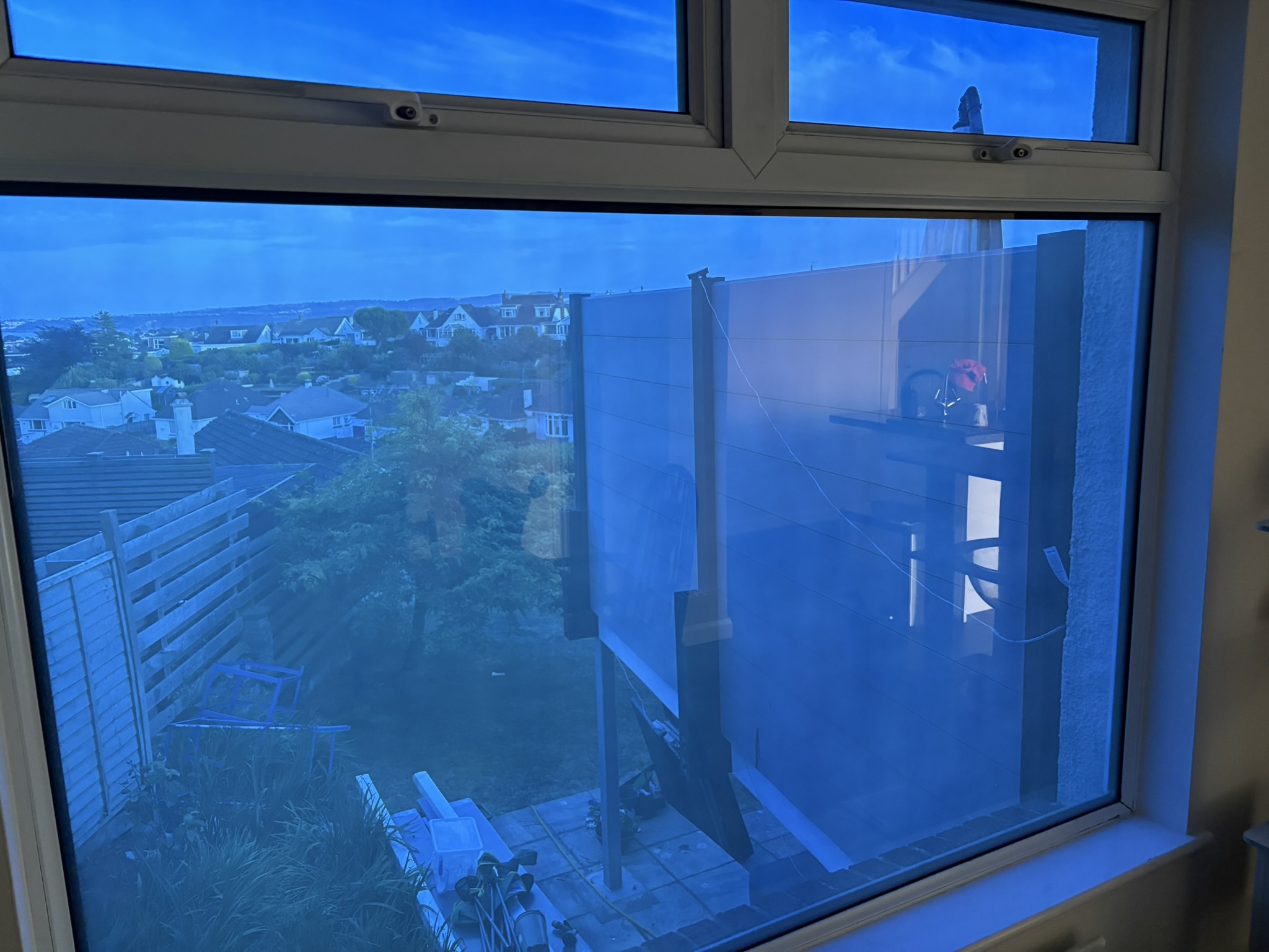 Switchable privacy glass in situ — diffused state